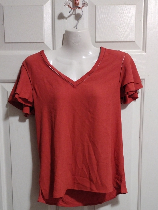 Ann Taylor Tops - Ann Taylor Rust Short Sleeve V-Neck Ruffle Tee XS